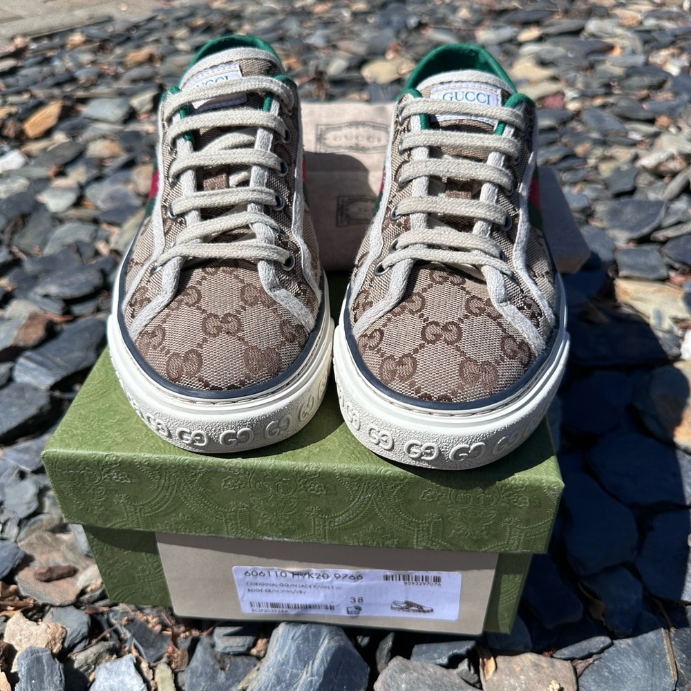 Gucci Sneakers - Picture 4 of 8